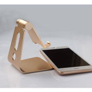 スマホスタンド タブレットホルダー 角度調整 スマートフォンアクセサリー コンパクト 置き型 充電ケーブル穴付き メタリックカラー おしゃれ ビジネス オフィス リモートワーク テレワーク 在宅勤務 スマートホン iPhone Android  iPad アイフォン アンドロイド タブレット