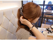 バナナクリップ ヘアクリップ 髪留め レディース 女性 ヘアアクセサリー ファッション雑貨 小物 リボン ラインストーン ブラック シンプル カジュアル キュート かわいい おしゃれ