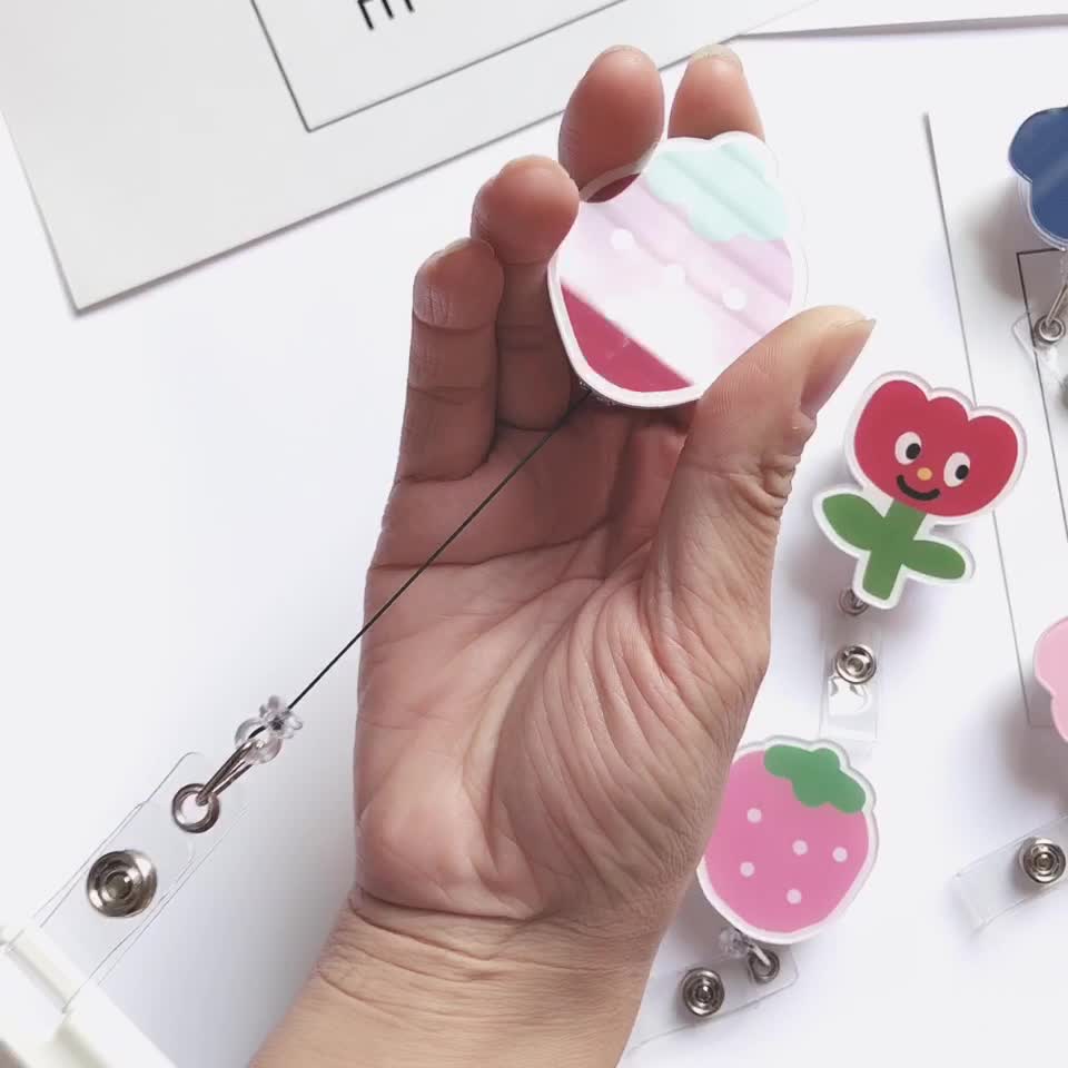 リールキークリップ コードリール ストラップ 伸縮 伸びる 名札 商品画像2