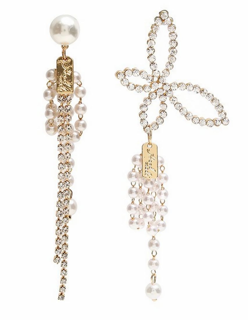 ピアス アシンメトリー 蝶 バタフライ フェイクパール ラインストーン フリンジ ロングピアス レディース アクセサリー お洒落 揺れる ゴールドカラー
