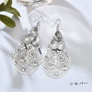 ピアス フックピアス ロング レディース アクセサリー フラワー 花 透かし模様 揺れる 大きめ アンティーク調 キラキラ きれい パーティー プレゼント ギフト 女性用