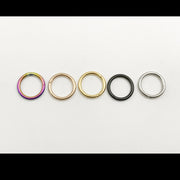 ボディピアス リングピアス 16G 18G レディース メンズ 1個 片耳 シンプル アクセサリー 軟骨 ワンタッチ 耳たぶ ヘリックス トラガス へそ セカンドピアス セグメントクリッカー 1.2mm 1.0mm 簡単装着 着脱簡単 つけっぱなし 舌 口 リップ コンク ゴールドカラー ブラック シルバーカラー おしゃれ 女性 男性 プレゼント ギフト 贈り物 誕生日 記念日