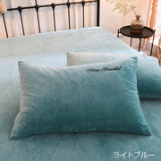 枕カバー ピローケース 単品 寝具 クッションカバー 長方形 起毛 ふわふわ ふんわり 刺繍入り 英字 単色 シンプル あったか 秋 冬 角型 四角 おしゃれ シンプル 上品 かわいい 寝室 リビング カラバリ豊富 青 アズキ 赤 ワイン 紫 灰 緑 キャメル