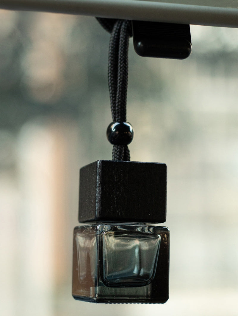 車用香水瓶 アロマディフューザーボトル 8ml カー用品 車内 アクセサリー 商品画像2
