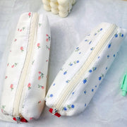 ペンケース 筆箱 ふでばこ ペン入れ 文房具 筆記用具 小花柄 フラワー ファスナー ポーチ 小物入れ 女性 女子 女の子 ガールズ おしゃれ かわいい キュート