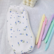 ペンケース 筆箱 ふでばこ ペン入れ 文房具 筆記用具 小花柄 フラワー ファスナー ポーチ 小物入れ 女性 女子 女の子 ガールズ おしゃれ かわいい キュート