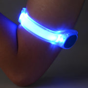 アームバンド LED 光る 電池式 レディース メンズ 腕輪 マジック テープ 調節可能 反射 ランニングライト 夜間 夜道 事故対策 男女兼用 ユニセックス ウォーキング マラソン ジョギング 散歩