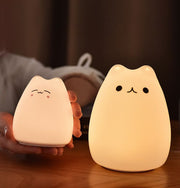 ナイトライト テーブルライト LED 電池式 ベットサイドランプ 寝室 キャット 猫 ねこ型 可愛い 癒やし 授乳 間接照明