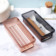 カトラリーケース 整理ボックス 収納ボックス 蓋付き 水切り板付き キッチン用品 箸入れ 長方形 クリア 半透明 無地 シンプル スプーン フォーク 小物入れ 収納 整理整頓 キッチン雑貨