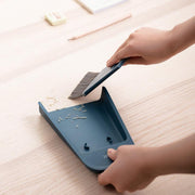 ほうき 卓上 ミニ スタンド コンパクト スリム 北欧風 ちりとり スクレイパー スクレーパー 掃除用品 シンプル 箒 塵取り 小型 小さめ 卓上 液体 2WAY 幼児 宿題 消しカス 食べカス 掃除 立てて収納 おしゃれ