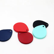 AirTag用ケース AirTag用カバー カラビナ付き エアタグ用 保護カバー ペット 犬 猫 イヌ ネコ キーホルダー シリコン ソフト 紛失防止 耐衝撃 着脱簡単 薄型 軽量