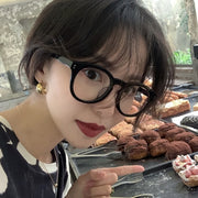 伊達メガネ レディース 女性 ファッション雑貨 ボストン型 フルリム ブリッジなし 鼻パッドなし フレームあり 縁あり 無地 総柄 ブラック クリア 透明 べっ甲風 べっこう柄 シンプル カジュアル 可愛い キュート おしゃれ