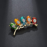 ブローチ 鳥 トリ アクセサリー レディース 女性 ファッション小物 キラキラ カラフル かわいい おしゃれ ギフト プレゼント アニマル 動物