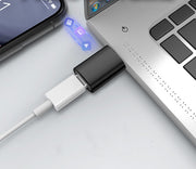 変換アダプター 単品 Type-C USB3.0 Type-A コンパクト 充電 データ転送 小型 軽量 持ち運び簡単 スマートフォン スマホ PC Macbook ノートパソコン 携帯 タブレット タイプA タイプC 黒 グレー 銀色 シルバーカラー