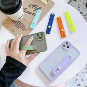 スマホベルト スマホバンド スライド 落下防止 スマホホルダー スタンド シリコン 軽量 シンプル ホールドリング 薄型 薄い カラバリ豊富 おしゃれ かわいい スマートフォン iPhone Android スマートホン アイフォン 便利 簡単