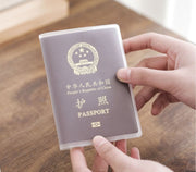 パスポートケース パスポートカバー 貴重品ケース 旅行用品 半透明 クリア ポケット付き 二つ折り シンプル 海外旅行 トラベル 便利グッズ