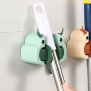 モップホルダー ウォールフック 浮かせる収納 粘着式 両面テープ モップ掛け 壁掛け収納 掃除用具収納 フック付き 小物掛け フローリングワイパー かわいい スッキリ 省スペース 簡単取り付け 穴あけ不要