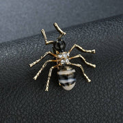 ブローチ レディース アクセサリー ピンバッチ アリ 蟻 昆虫 ストーン ファッション雑貨 おしゃれ かわいい ギフト ゴールド