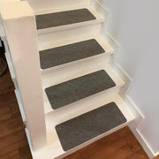 階段マット 幅75cm 単品 1枚 滑り止め 屋内 カーペット 階段クッション 傷防止 おしゃれ シンプル 無地 スタイリッシュ すべりどめ 階段用敷物 ペット 子ども
