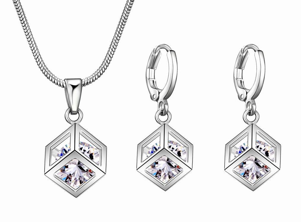 ペンダントトップ フープピアス リングピアス 2点セット レディース アクセサリー キューブ型チャーム ビジュー シルバーカラー お洒落 きれいめ 上品