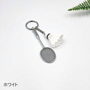 キーホルダー キーリング ラケット シャトル バドミントン 小物 雑貨 メンズ レディース 男女兼用 学生 部活 バド かわいい お揃い おしゃれ スポーティ カジュアル カラフル プレゼント ギフト 白 赤 黄 青 緑 ピンク