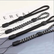 スマホストラップ ハンドストラップ スマホアクセサリー 手首 携帯ストラップ 落下防止 紛失防止 ロープ風 やわらかい カラバリ豊富