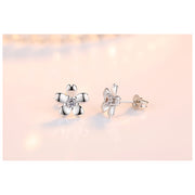 ピアス フラワーピアス 桜 花 スタッドピアス 小ぶり 小さめ アクセサリー ジュエリー シルバーカラー ホワイト ピンク 上品 清楚 プレゼント ギフト