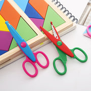 子供用はさみ キッズ ジュニア ハサミ 鋏 文房具  図工 画用紙 かわいい カラバリ豊富 デザイン豊富 ギザギザ 波々 子ども こども