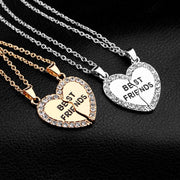 ペアペンダント ペアネックレス カップル フレンド ハート ハーフ BEST FRIENDS チェーン ラインストーン レディース アクセサリー キラキラ 片割れハート 半分 恋人 友達 友人 おしゃれ 可愛い かわいい 女性用 男性用 婦人用 紳士用 記念日 誕生日 プレゼント 贈り物 ギフト ジュエリー ファッション 雑貨 小物 ゴールドカラー シルバーカラー