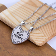 ペアペンダント ペアネックレス カップル フレンド ハート ハーフ BEST FRIENDS チェーン ラインストーン レディース アクセサリー キラキラ 片割れハート 半分 恋人 友達 友人 おしゃれ 可愛い かわいい 女性用 男性用 婦人用 紳士用 記念日 誕生日 プレゼント 贈り物 ギフト ジュエリー ファッション 雑貨 小物 ゴールドカラー シルバーカラー