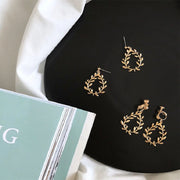 ピアス イヤリング スタッドピアス 耳飾り レディース アクセサリー ジュエリー 麦穂 植物 リーフ 葉 葉っぱ 揺れる エレガント カジュアル