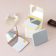 コンパクトミラー ハンドミラー 手鏡 折りたたみ 両面 スクエア 四角形 ミニ 軽量 小型 携帯 持ち運び便利 メイク 化粧直し