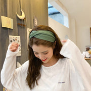カチューシャ レディース ヘアアクセサリー ヘッドバンド クロス まとめ髪 ヘアアレンジ カラバリ豊富 おしゃれ かわいい 普段使い プレゼント ギフト グレー オレンジ グレー イエロー ピンク ホワイト ブルー ブラック ワイン