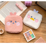サニタリーポーチ ナプキン用ポーチ 生理用品入れ キャラクター 可愛い 小物入れ コスメポーチ モコモコ スクエア ウサギ クマ 犬 動物 コンパクト