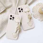 iPhoneケース iPhoneカバー スマホケース スマホカバー ベルト付き 落下防止 無地 マットカラー トグルボタン おしゃれ かわいい ホワイト ブラウン 白 茶色