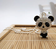 ネックレス ペンダント ラインストーン パンダ レディース アクセサリー ジュエリー キラキラ チェーン おしゃれ 可愛い かわいい ガーリー 女性用 婦人用 記念日 誕生日 プレゼント 贈り物 ギフト ファッション 雑貨 小物 シルバーカラー ゴールドカラー