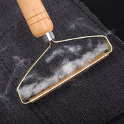 毛玉取りブラシ 洋服ブラシ 毛玉クリーナー 毛玉取り器 ほこり取り 抜け毛取り 洋服 衣類 ハンディクリーナー 掃除 エチケット お手入れ カーペット ソファ ペットの毛 シンプル