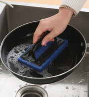 キッチンスポンジ 台所ブラシ キッチンブラシ 取っ手付きスポンジ 持ち手付き キッチン用品 掃除用品 水回り フライパン シンク ガスレンジ 皿洗い 洗浄 食器洗い おしゃれ