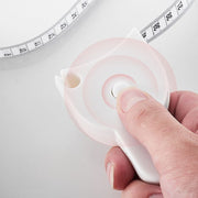 テープメジャー 自動巻取り 150cm 測定用具 メジャー ウエスト 腹囲 ヒップ 太もも 頭囲 巻尺 巻き尺 測定ツール 定規 測定 オートメジャー テスター ワンタッチ Y字 小型 コンパクト シンプル 使いやすい スタイリッシュ