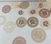コースター 2枚セット コップ敷 レース サークル 円形 丸 花柄 刺繍 ディスプレイ 欧風 レトロ風 卓上 おしゃれ 上品 キッチン雑貨