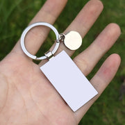 キーホルダー キーリング ユニセックス 男女兼用 レディース 女性 メンズ 男性 ファッション雑貨 二重リング バスケットボール サッカーボール バスケットコート サッカーコート レッド グリーン シルバーカラー シンプル スポーティ スポーツモチーフ 部活モチーフ 可愛い キュート クール かっこいい