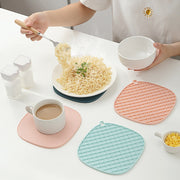 鍋敷き シリコン 鍋 耐熱 耐熱パッド シリコンパッド シリコンマット シンプル 単色 かわいい おしゃれ キッチン 食卓 ポットマット