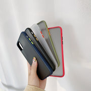 iPhoneケース iPhoneカバー スマホケース 携帯カバー スマホ ケース 無地 スケルトン 半透明 傷防止 汚れ防止 ソフト 軽量 薄型 スリム 耐衝撃 背面保護 14 13 12 Pro ProMax Plus シンプル カジュアル おしゃれ カジュアル かわいい 赤 黒 青 緑 黄 紫 白