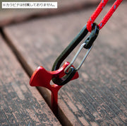 アンカーペグ 同色2個セット ウッドデッキペグ 金具 魚骨型 留め具 フック テント キャンプ パラソルタープ アウトドア 釣り 登山 軽量 小型 フィッシュボーン 便利 コンパクト シンプル