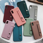 スマホケース スマホカバー 落下防止ベルト付き スタンド機能 iPhone対応 マット調 シリコン スマホバンド ホールドベルト おしゃれ かわいい アイフォン対応 携帯ケース 保護ケース 背面保護 傷防止