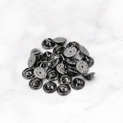 ピンバッジ 留め具 金具 10個セット アクセサリー材料 蝶タック キャッチ ゴールドカラー シルバーカラー シリコン製 手芸 DIY ハンドメイド 社章 校章 パーツ ピンズ タックピン ピンバッチ バッヂ スペア バタフライ型 ブラック ブロンズ 黒 金色 銀色 銅色