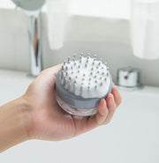 シャンプーブラシ ボディブラシ くし 洗髪 ヘアケア バス用品 バスグッズ ワンプッシュ ディスペンサー付き 頭皮 皮脂 ペット 犬 猫 やわらかい ソフト シャンプーを入れられる ボディソープを入れられる レディース メンズ スカルプ ケア お風呂 便利グッズ 持ちやすい 灰 カーキ 緑