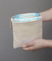 サニタリーポーチ エチケットケース 小物入れ 収納 ナプキン コスメ 化粧品 生理用品 衛生用品 携帯便利 旅行 ミニ ハンカチ風 薄型 トラベルポーチ 小銭入れ レディース 女性 婦人 キャンバス 軽量 持ち運び コンパクト 折りたたみ 折り畳み スクエア ロゴ マジック テープ シンプル おしゃれ お洒落 お泊り 宿泊 出張
