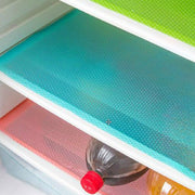 冷蔵庫用シート 同色4枚セット ランチョンマット 滑り止め 冷蔵庫 汚れ防止 防水 下駄箱 食器入れ キッチン用品 台所用品 便利 シンプル