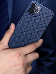 iPhone用ケース スマートフォンケース スマホ カバー 背面保護 アイフォン用 アイフォーン用 編み込み シンプル おしゃれ スタイリッシュ iPhone用 15用 Pro用 ProMax用 Plus用 14用 13用 12用 11用 mini用 スマートフォンアクセサリー